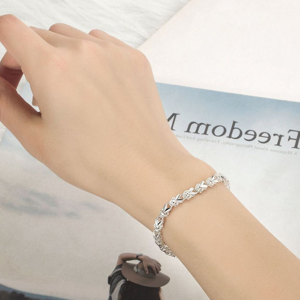 New Lucky Bracelet Niche Design Light Women Korean Crystal Bracelet Hand Decoration Women Bracelet Jewelry